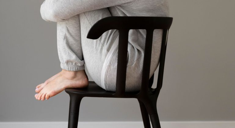 full-shot-woman-sitting-chair (1) full-shot-woman-sitting-chair (1)